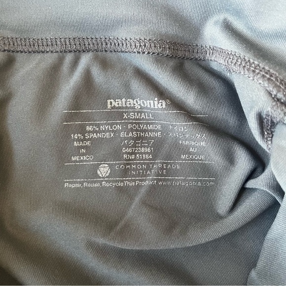Patagonia Fold Over Nylon/Spandex Shorts Size XS - Picture 3 of 8